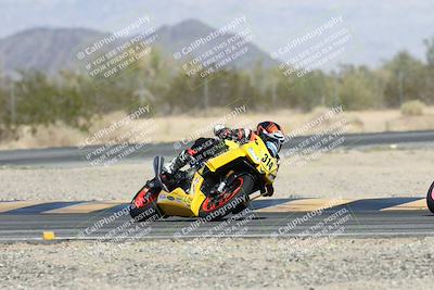 media/Nov-01-2025-CVMA (Sat) [[fc0f7531b8]]/Race 7-Formula Twins-Formula 40 UL/